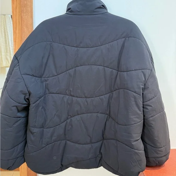 Lululemon Wave-Quilt Insulated Puffer Jacket (6)